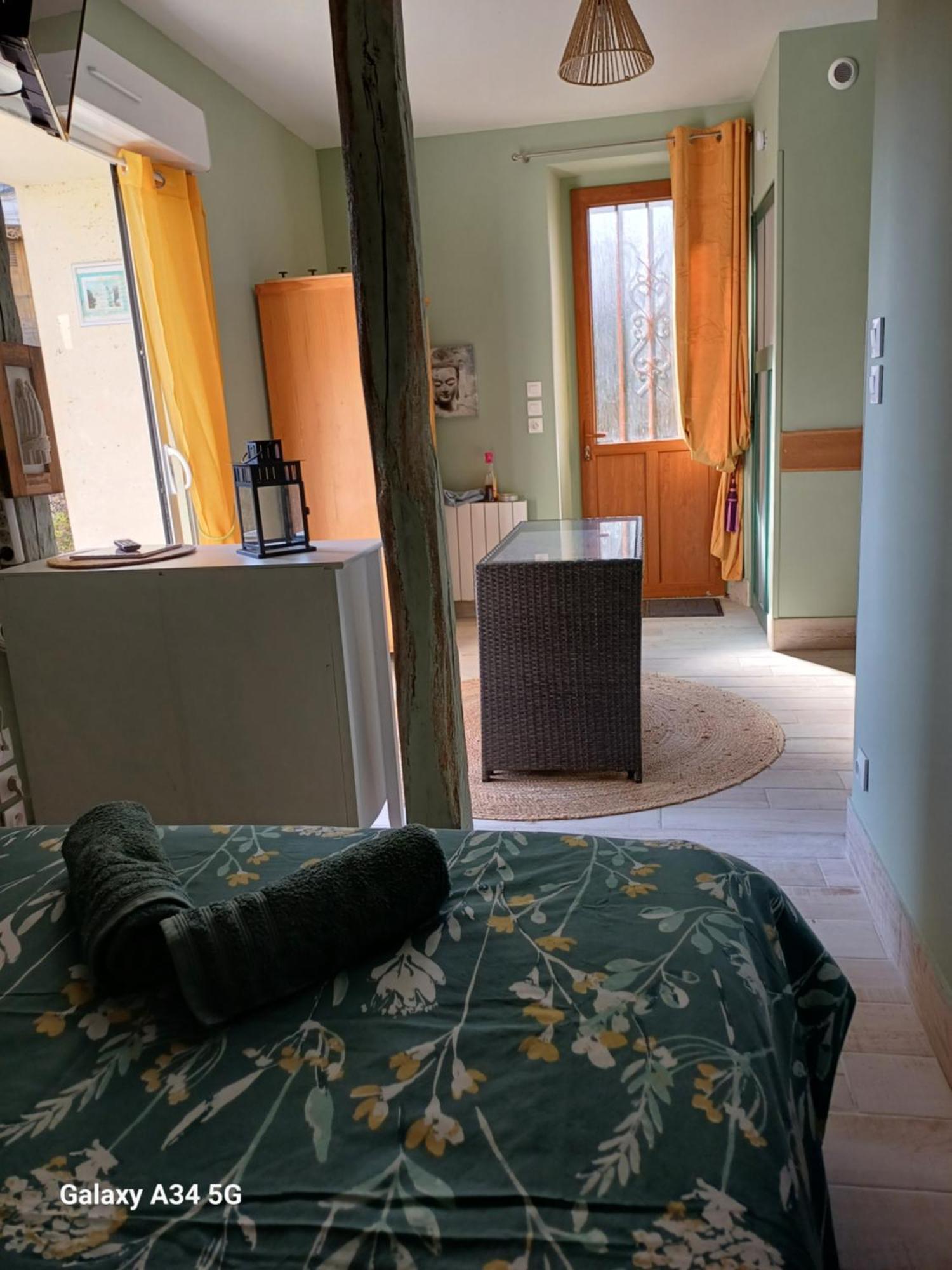 L'Intervalle Des 18 Chateaux Saint-Georges-sur-Cher Luaran gambar
